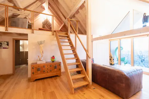 Herzkammer 2 – ruhiger Platz am Fenster